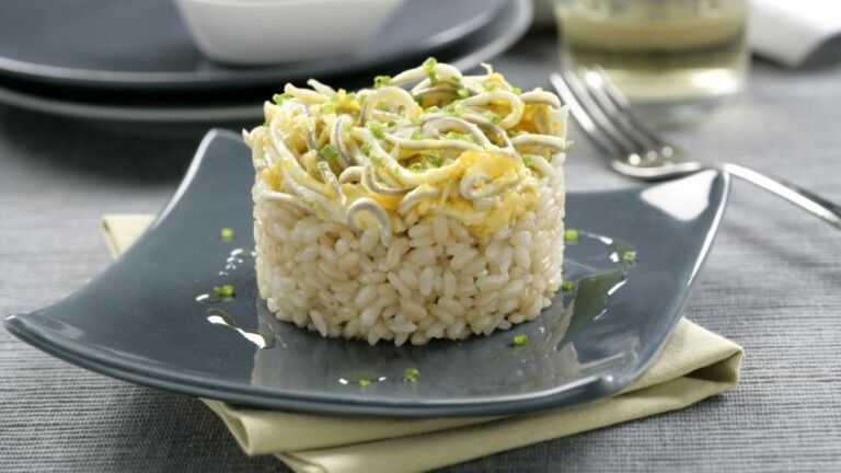 Foto de Timbale de riz aux civelles