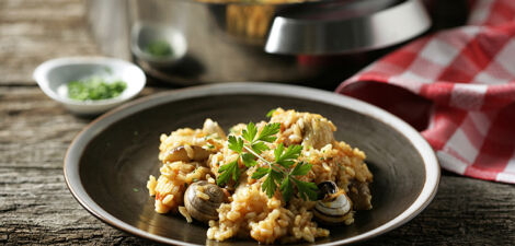Riz au poulet, escargots et champignons shiitake