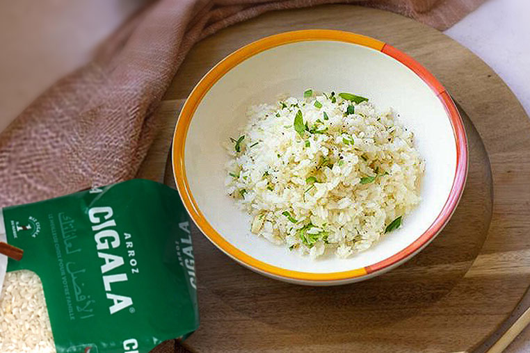 Foto de Riz brésilien : saveurs tropicales sur votre table