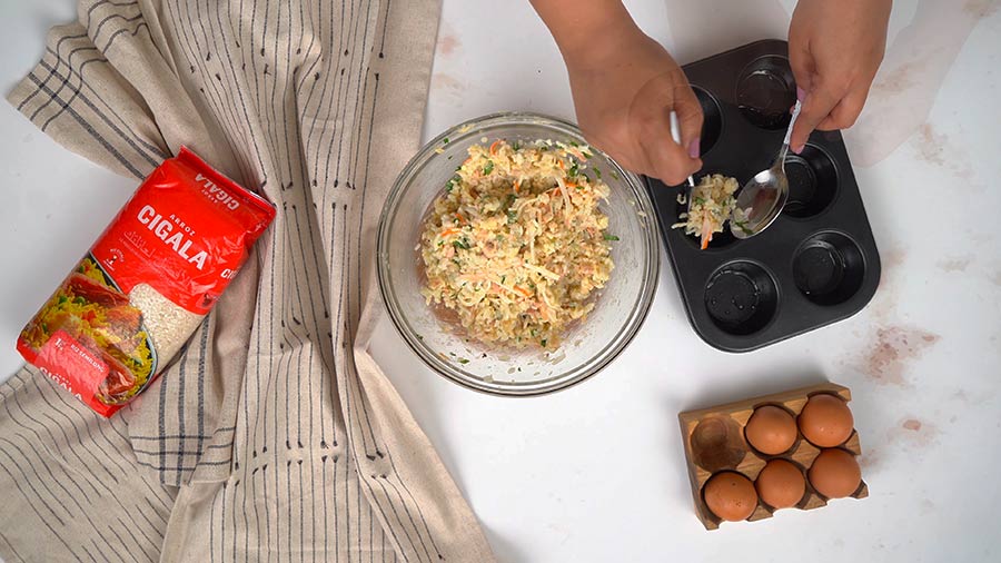 Galette de riz : Préparer le moule à four