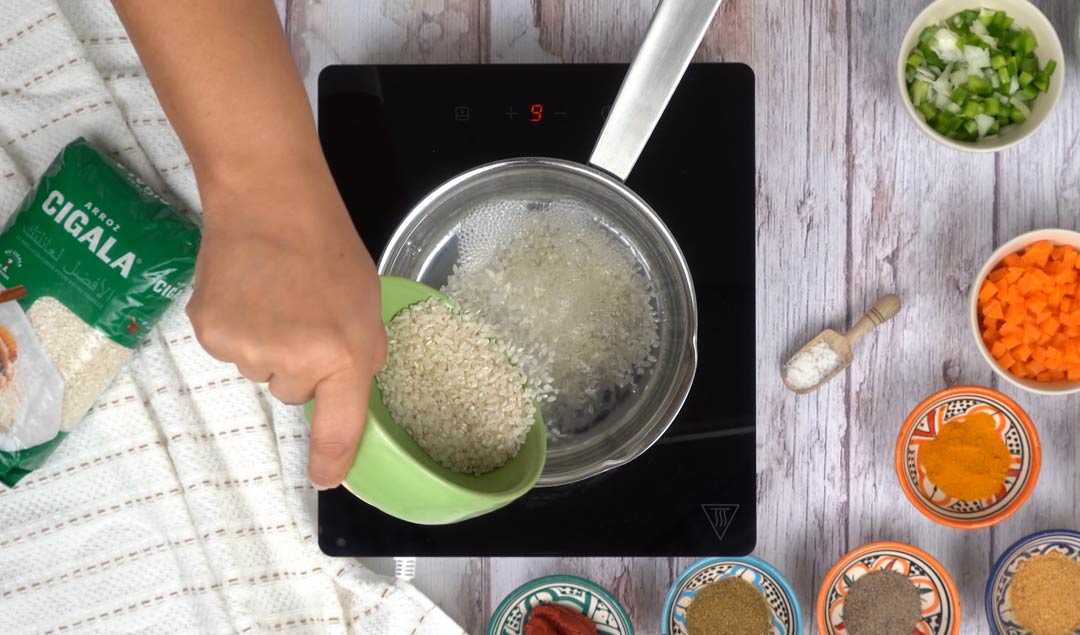 الباذنجان المحشو بالأرز: طبخ الأرز