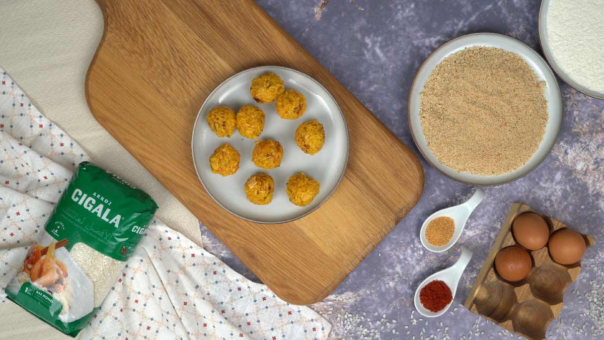 مملحات بالبايلا: Formation des boulettes