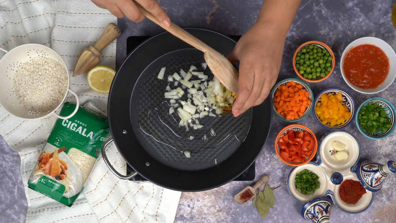 paella aux légumes: Ajout d'oignon