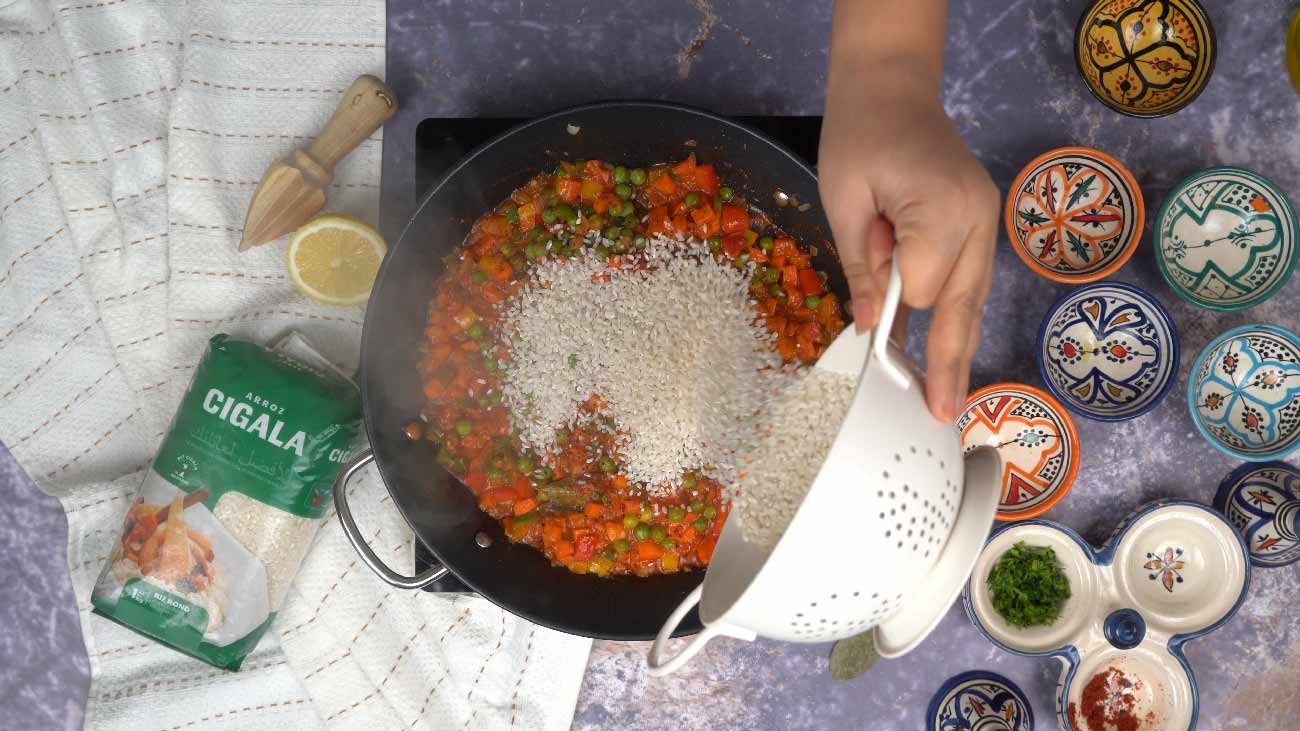paella aux légumes:Ajout de riz