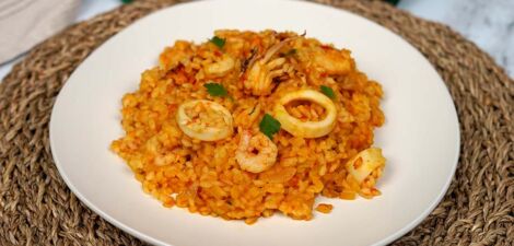 imagen receta أرز بالقمرون و الكلمار : وصفة تقليدية من فالنسيا سترغبون حتما في تحضيرها