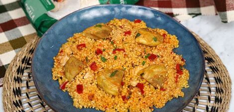 Riz aux artichauts et au poulet : recette facile et savoureuse