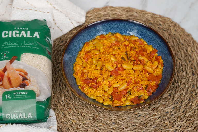 Foto de الأرز بالفاصوليا البيضاء